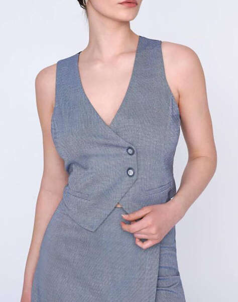 ALE VEST