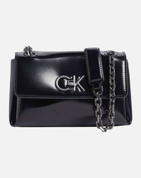 CALVIN KLEIN RE-LOCK SM SHOULDER BAG_SHINY (Dimensions: 17 x 13 x 4 cm.)