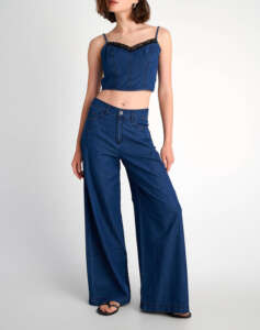 ATTRATTIVO CROP TOP