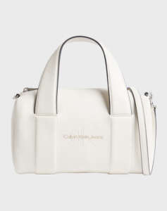 CALVIN KLEIN SCULPTED SQUARE BARREL BAG MONO (Dimensions: 25 x 14.5 x 13 cm.)