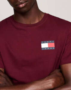 TOMMY JEANS TJM SLIM ESSENTIAL FLAG TEE EXT