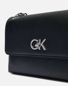 CALVIN KLEIN RE-LOCK CONV SHOULDER BAG_PBL (Διαστάσεις: 25 x 17 x 7 εκ.)