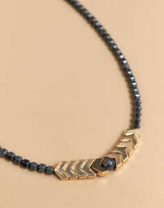 ATTRATTIVO METALLIC NECKLACE