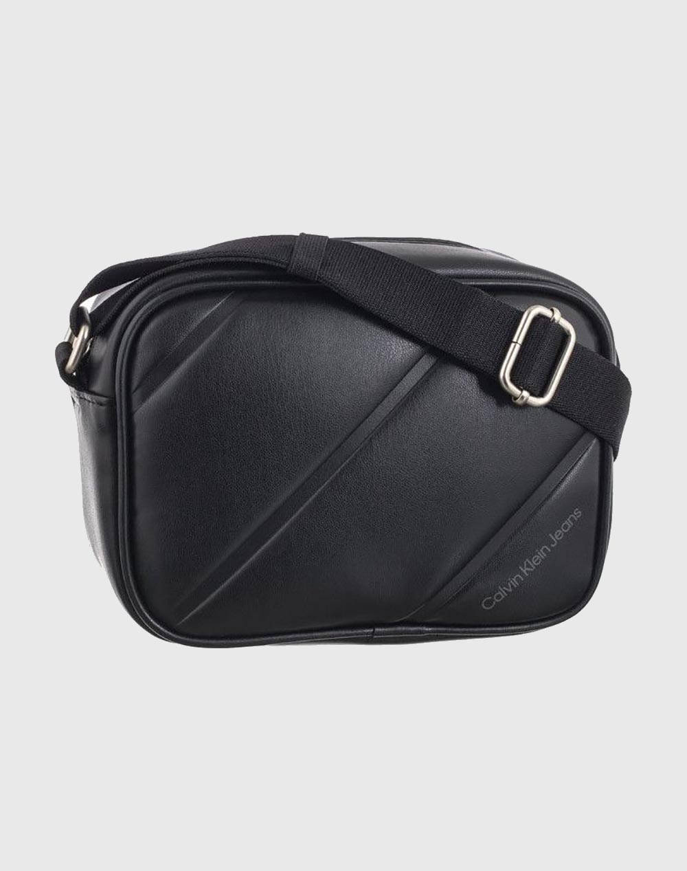 CALVIN KLEIN QUILTED CAMERABAG18 (Διαστάσεις: 19 x 12 x 8 εκ)