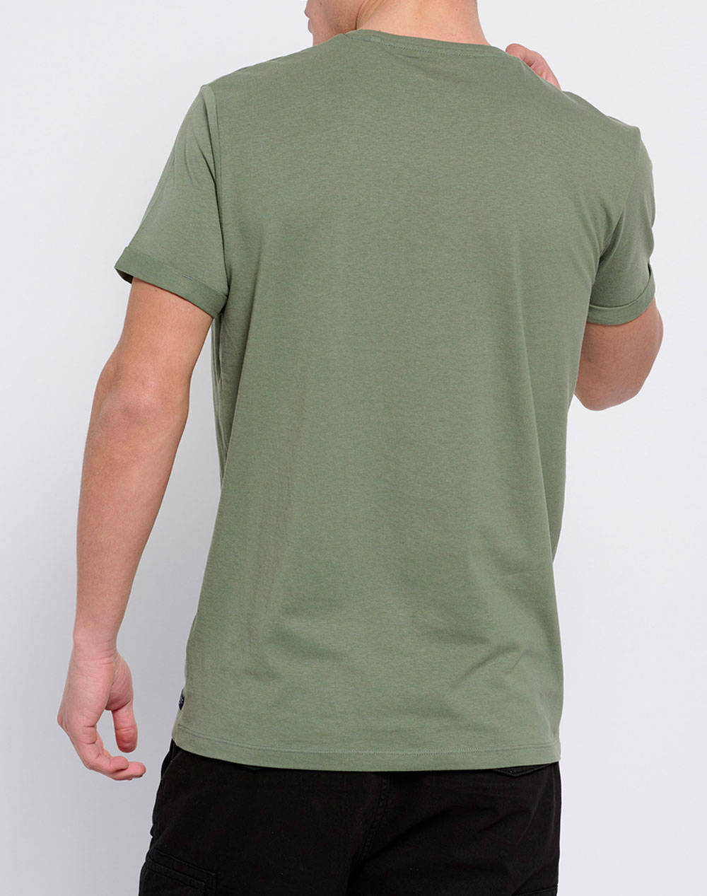 T-shirt with chest pocket