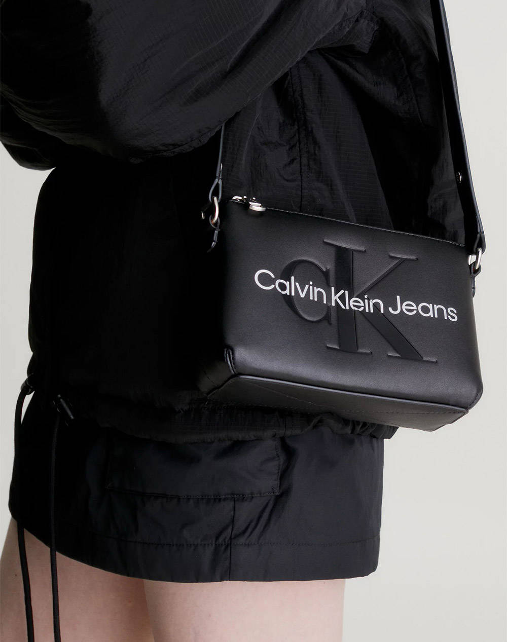 Calvin Klein Sculpted Camera Pouch21 Mono