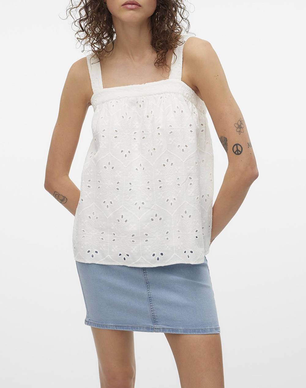 VERO MODA APRVMIRINA S/L TOP WVN BTQ GA