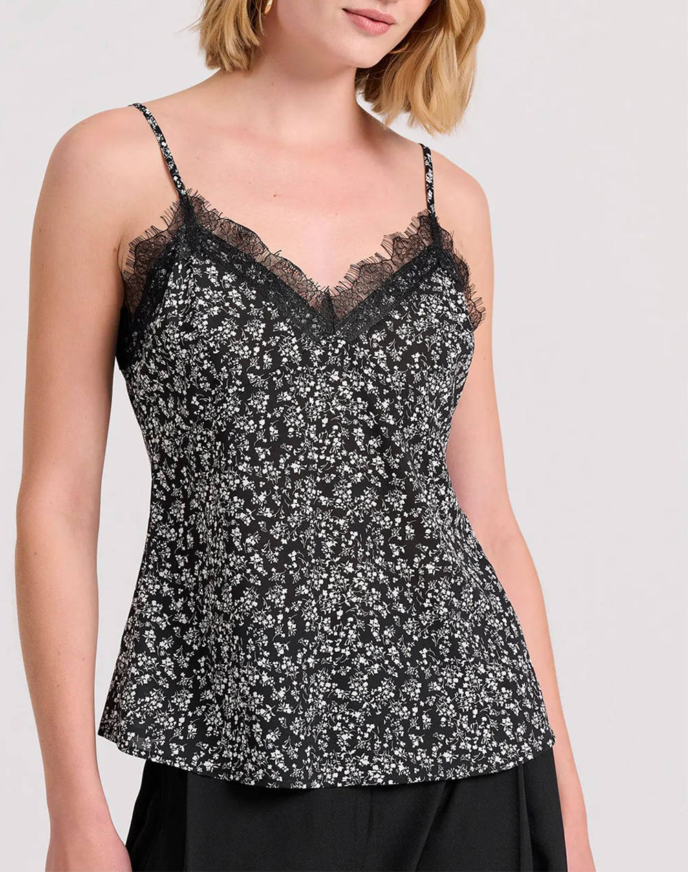 FUNKY BUDDHA Printed top with lace details