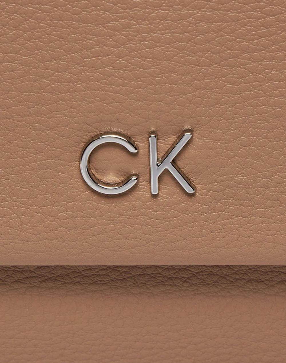 CALVIN KLEIN CK DAILY SHOULDER BAG PEBBLE (Διαστάσεις: 28 x 15 x 8 εκ.)