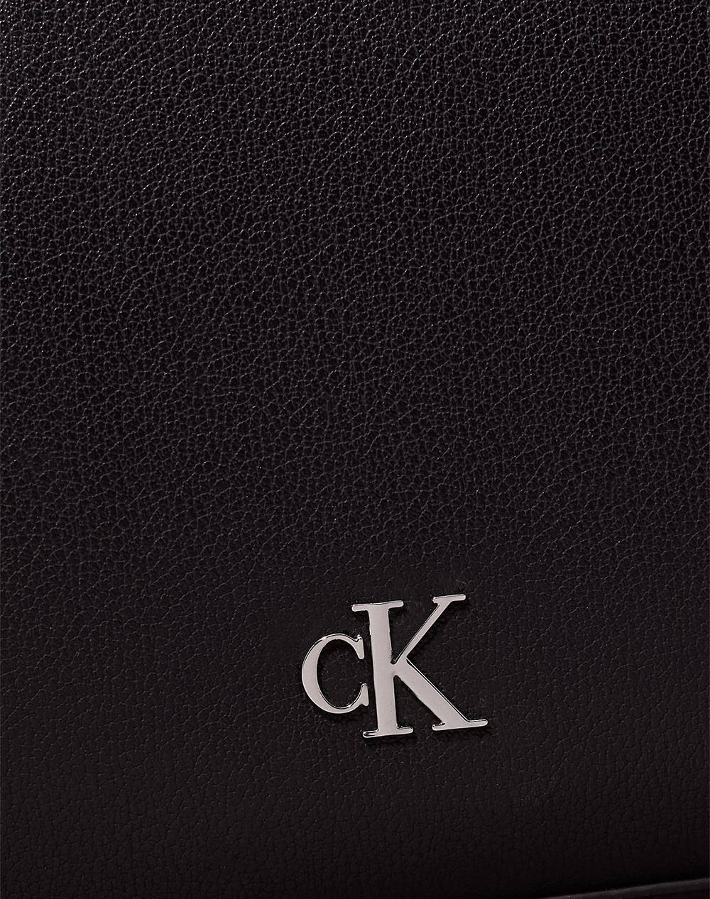 CALVIN KLEIN MINIMAL MONOGRAM SLIM TOTE34 (Dimensions: 42 x 33 x 8 cm.)