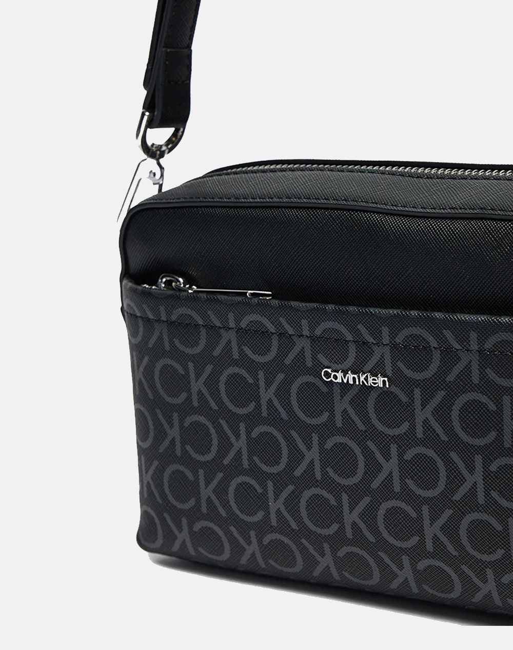 CALVIN KLEIN CK MUST CONV CAMERA BAG_MONO (Dimensions: 22 x 15 x 8 cm)