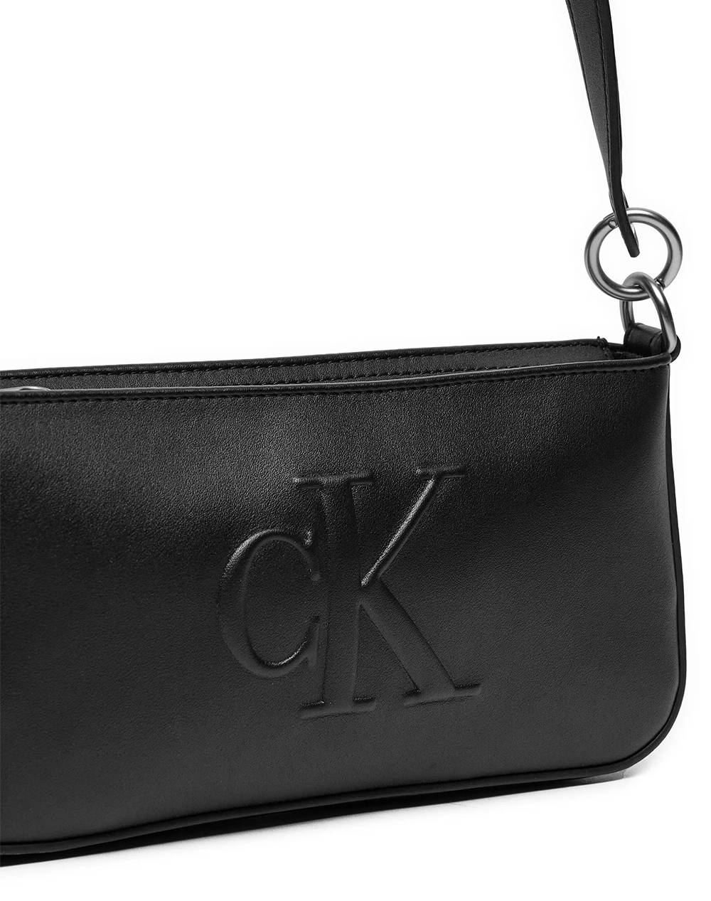 CALVIN KLEIN SCULPTED SHOULDER POUCH25 DEBOSS (Dimensions: 25 x 13 x 4 cm.)