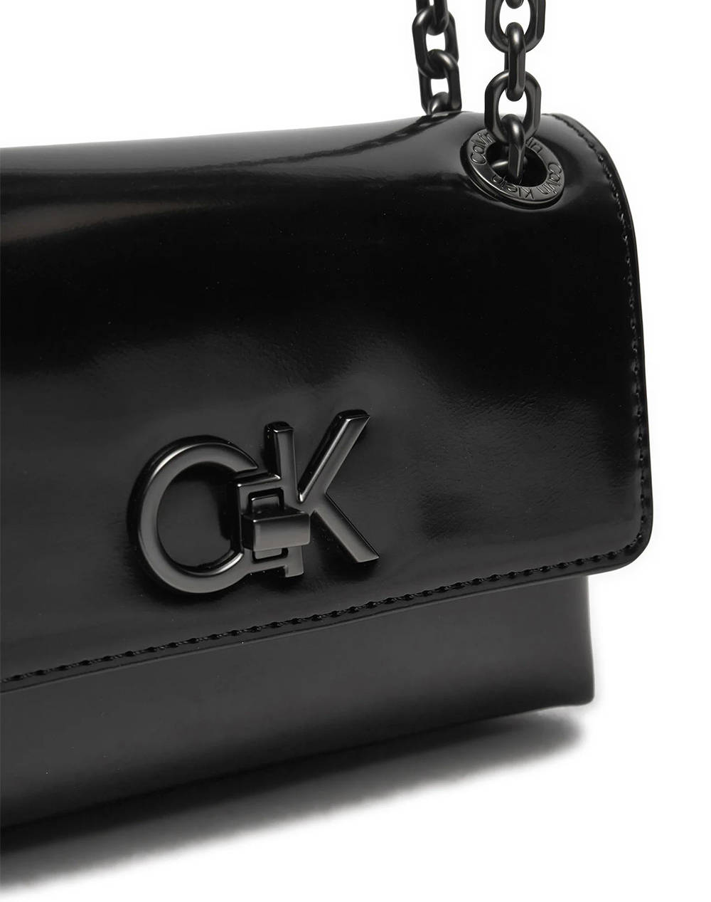 CALVIN KLEIN RE-LOCK SM SHOULDER BAG_SHINY (Dimensions: 17 x 13 x 4 cm.)