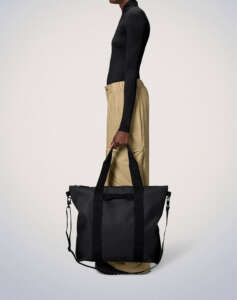 RAINS Tote Bag W3 (Dimensions: 45 x 44 x 12 cm.)